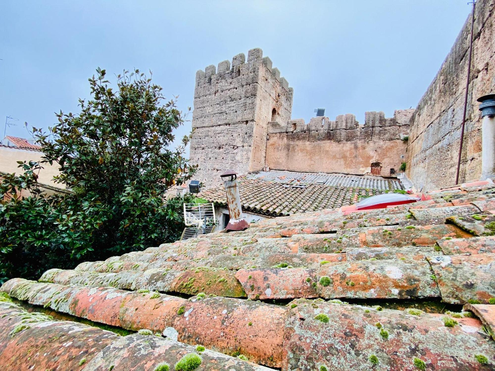 El Escondite De La Muralla กาเซเรส ภายนอก รูปภาพ